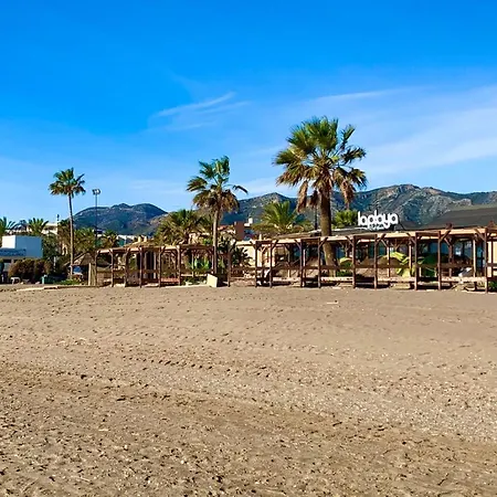 Chalet Pareado En Los Alamos Con Piscina Compartida 别墅
